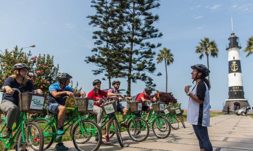 Tour de bicicleta por Miraflores e San Isidro 1